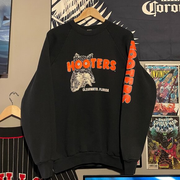 Fruit of the Loom Other - Vintage Hooters Clearwater Florida Crewneck